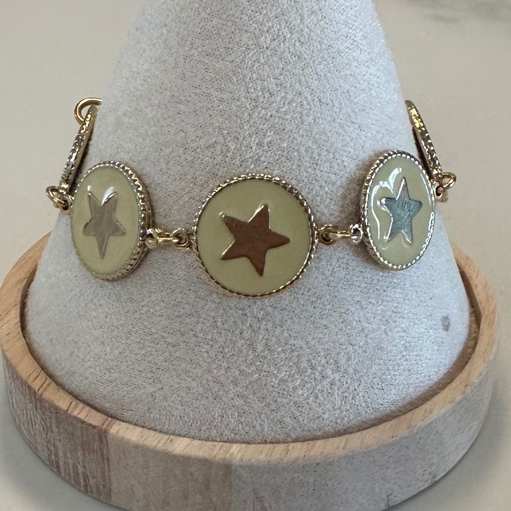 TOVA Gold Star Bracelet Set in Vanilla Enamel and Gold-Tone Metal